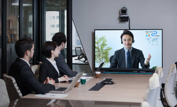 Tích Hợp Các Công Cụ Hội Nghị Truyền Hình.jpg